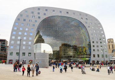 Rotterdam salonunda Pazar