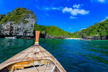 Nui Plajı Cennet Koyu - Koh Phi Phi Don Adası Krabi, Tayland - Tropikal seyahat noktası