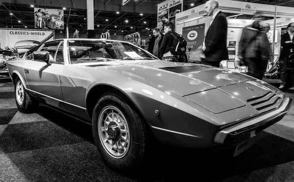 Grand tourer coupe Maserati Khamsin, 1980 — 图库照片