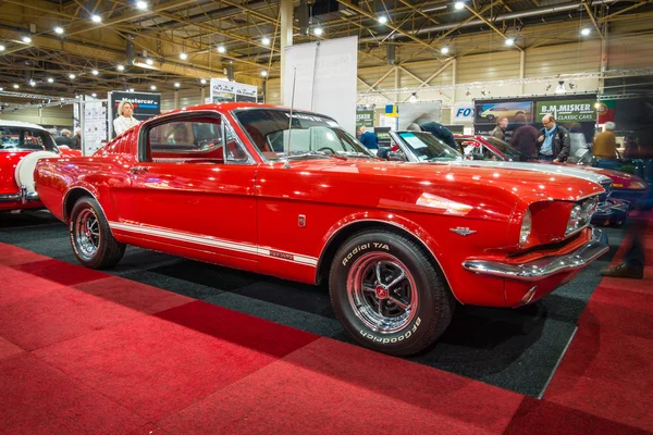 Pony car Ford Mustang GT (first generation), 1965 — 图库照片