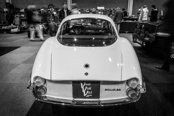 Sports car Alfa Romeo Giulia Sprint Speciale, 1964. — Stock Photo, Image