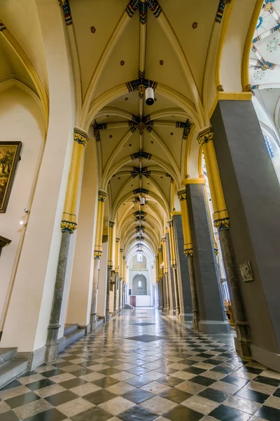 Innenraum der Basilika St. Servatius. — Stockfoto