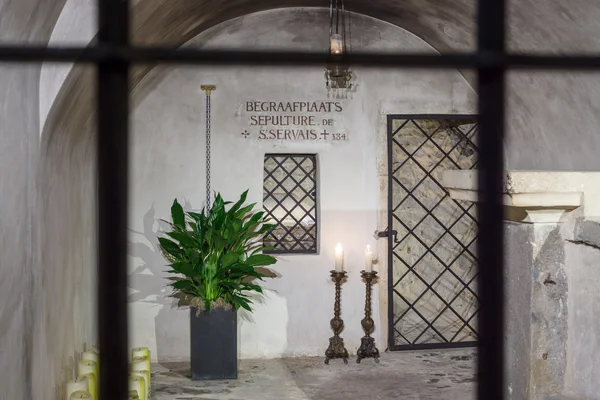 The tomb of St. Servatius in Basilica of St. Servatius. — Stock Photo, Image