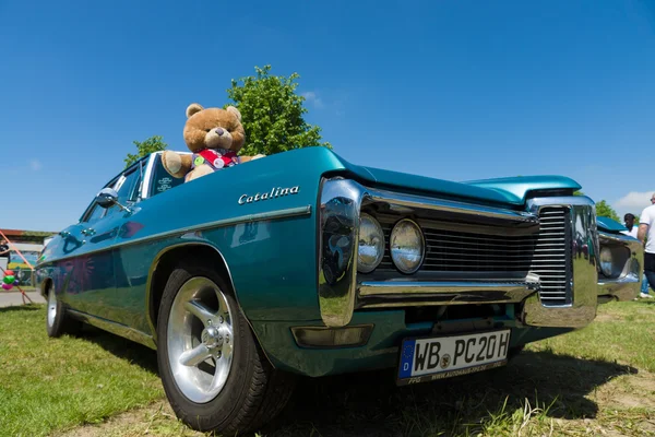 Full-size car Pontiac Catalina — Stock Photo, Image