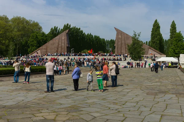 Dia da Vitória (9 de maio) em Treptower Park. Berlim, Alemanha — Fotografia de Stock