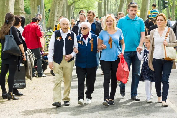 Victory Day (9 May) in Treptower Park. Berlin, Germany — Stock Photo, Image