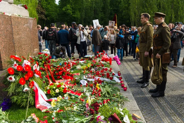 Giorno della Vittoria (9 maggio) a Treptower Park. Berlino, Germania — Foto Stock