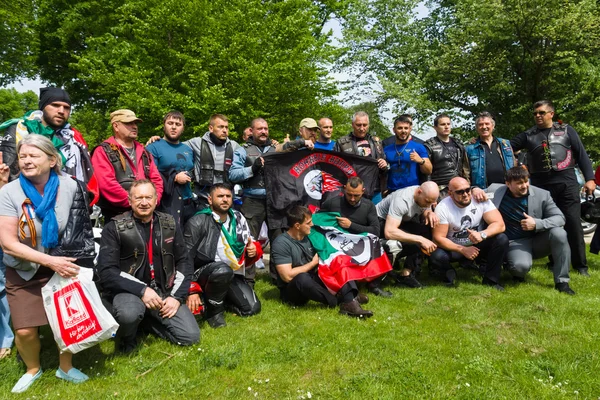 Giorno della Vittoria (9 maggio) nel Parco Treptower . — Foto Stock