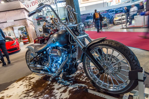 摩托车 哈雷戴维森 Fxsb Softail 突破 "疯狂的钻石" — 图库照片