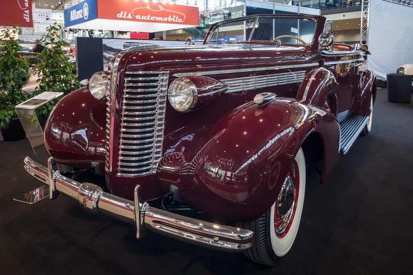 Full-size car Buick Roadmaster Convertible, 1938. — Stock Photo, Image