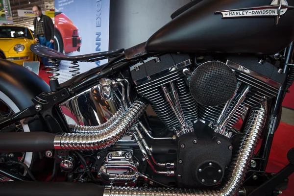 オートバイハーレーダビッドソンヘリテージスペシャルソファテールのエンジン、2005年 — ストック写真