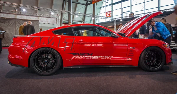 Coche Pony Ford Mustang GT fastback coupe (sexta generación), 2015 — Foto de Stock