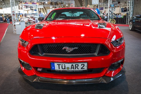 Coche Pony Ford Mustang GT fastback coupe (sexta generación), 2015 — Foto de Stock