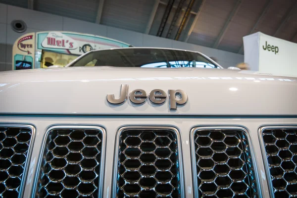 Detalhe do crossover de luxo de médio porte SUV Jeep Grand Cherokee, 2015 — Fotografia de Stock