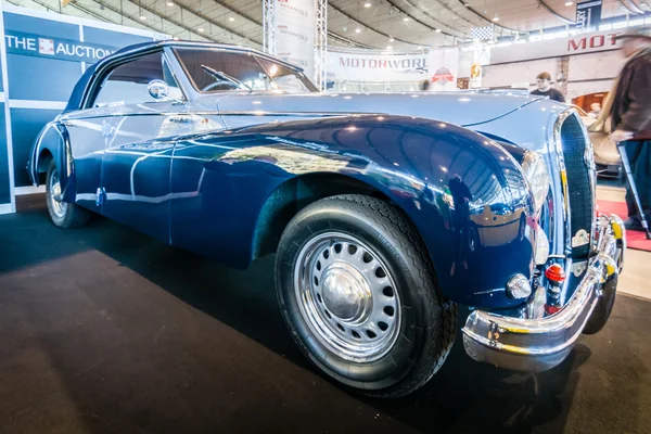 Coche de lujo Hotchkiss Anjou 2050 Cabriolet por Worblaufen, 1950 . — Foto de Stock