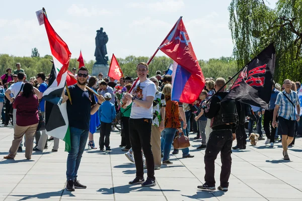 Victory Day in Treptower Park (Soviet war memorial). Berlin. Germany — Stock Photo, Image