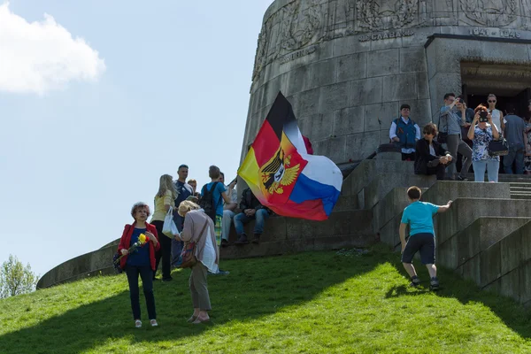Ημέρα της νίκης στο Treptower Park (σοβιετικό πολεμικό μνημείο). Βερολίνο. Γερμανία — Φωτογραφία Αρχείου