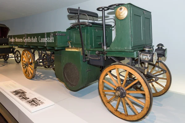 En lastbil Daimler motorn-Lastwagen, 1898. — Stockfoto