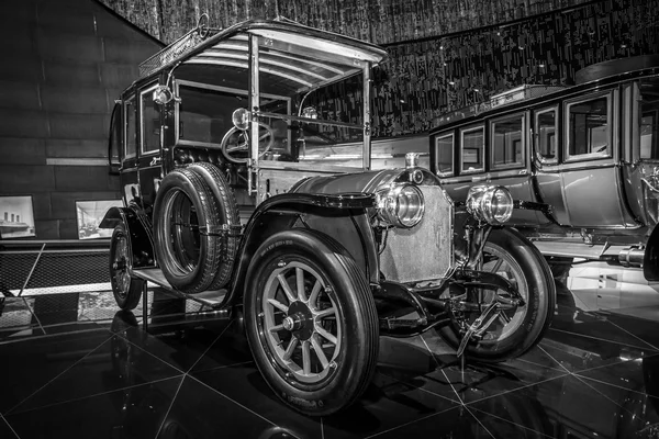 Vintage car Benz 20/35 PS Landaulet, 1909. — Stock Photo, Image