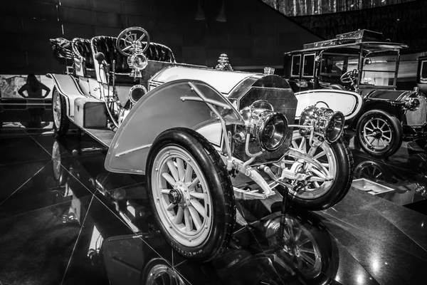 Винтажный автомобиль Mercedes 75 PS Doppelphaeton, 1907 . — стоковое фото