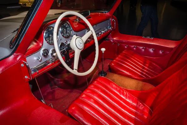 Kabine eines Sportwagens Mercedes-Benz 300 sl Flügeltürer Coupé, 1955. — Stockfoto