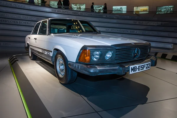 Mercedes-Benz Experimental Safety Vehicle ESF22, 1973. — Stock Photo, Image