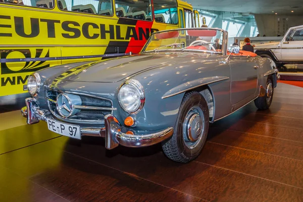 Roadster Mercedes-Benz 190 SL (W121), 1958. — Zdjęcie stockowe