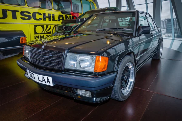 Compact executive car Mercedes-Benz 190E 2.3 AMG (W201), 1984. — Stock fotografie