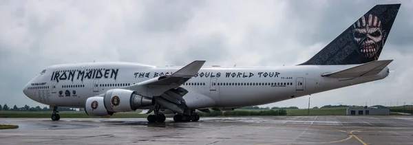 シェーネ フェルト空港。アイアン ・ メイデンのボーイング 747「エド力 1」。ワールド ツアー"の本の魂" — ストック写真