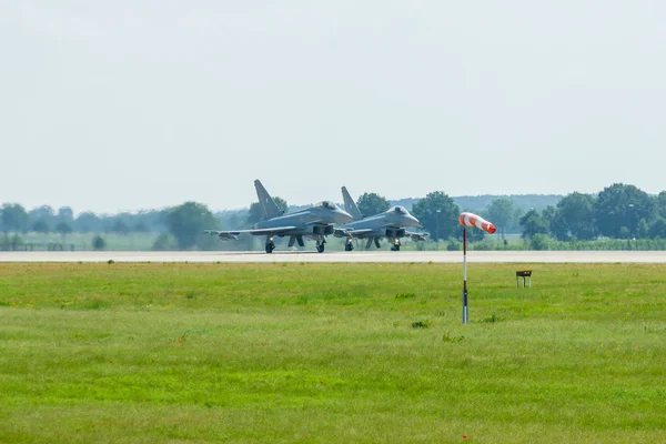 Preparing for takeoff multirole fighter Eurofighter Typhoon — Stock Photo, Image