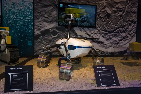 The prototype of Moon rover "Robex LRU". The stand of German Aerospace Center (German: DLR). — Stock Photo, Image