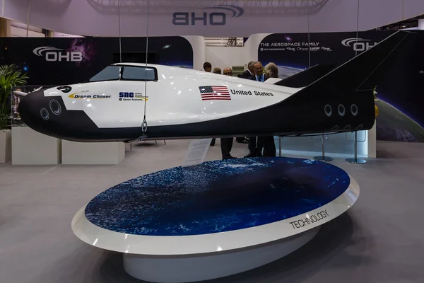 Het model Dream Chaser Cargo systeem, ontwikkeld door Sierra Nevada Corporation ruimtevaartsystemen. — Stockfoto