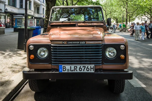 Véhicule hors route Land Rover Defender, 1983 — Photo