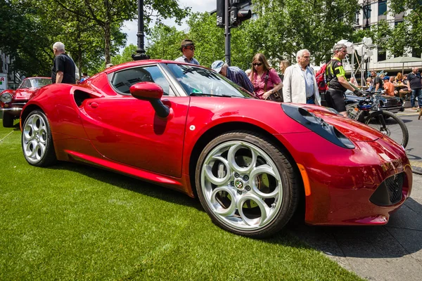 Спортивный автомобиль Alfa Romeo 4C (Тип 960), с 2014 года — стоковое фото