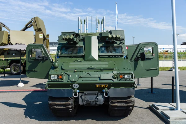 A estação de lançamento de mísseis IRIS-T SLS com comando e sistema de controle de incêndio da empresa Diehl Defence . — Fotografia de Stock