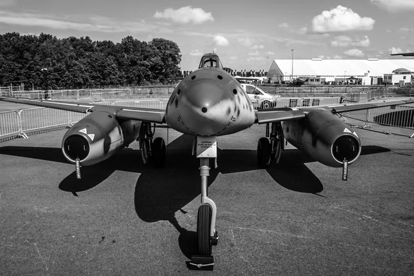 Fighter aircraft Messerschmitt Me 262 B-1a "Schwalbe". Modern replica by Airbus Group. — Stock Photo, Image