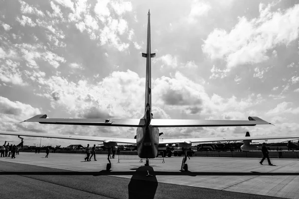 Aviones de gran altitud y reconocimiento Grob G520 T. Vista trasera . — Foto de Stock