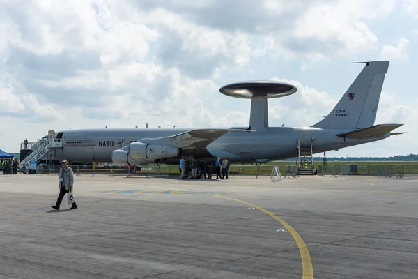 The military aircraft Boeing E-3A Sentry AWACS. NATO Air Force. — Stock Photo, Image