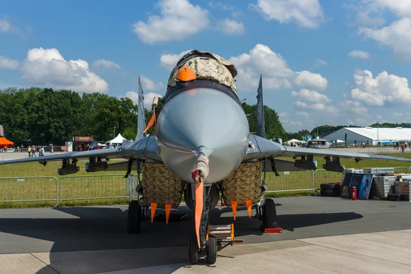 空気優位性、多役割戦闘機ミコジャン・グレウィッチ・ミグ-29。ポーランド空軍. — ストック写真