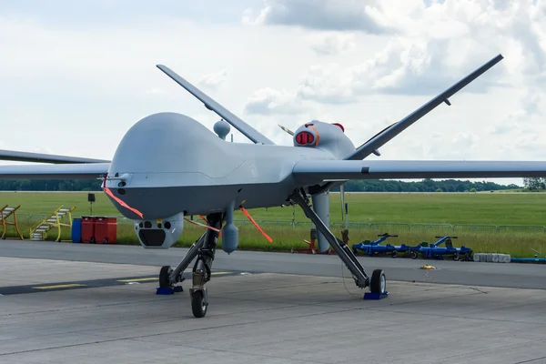 Unmanned combat air vehicle General Atomics MQ-9 Reaper. US Air Force — Stock Photo, Image