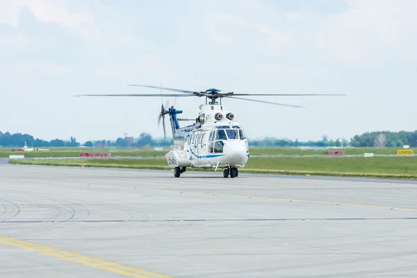 Helicóptero utilitario medio Eurocopter AS532U2 Cougar. Fuerza Aérea Alemana (Luftwaffe ) —  Fotos de Stock