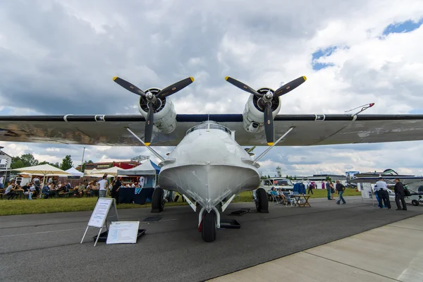 Maritime patrol and search-and-rescue seaplane Consolidated PBY Catalina (PBY-5A). — Stock Photo, Image