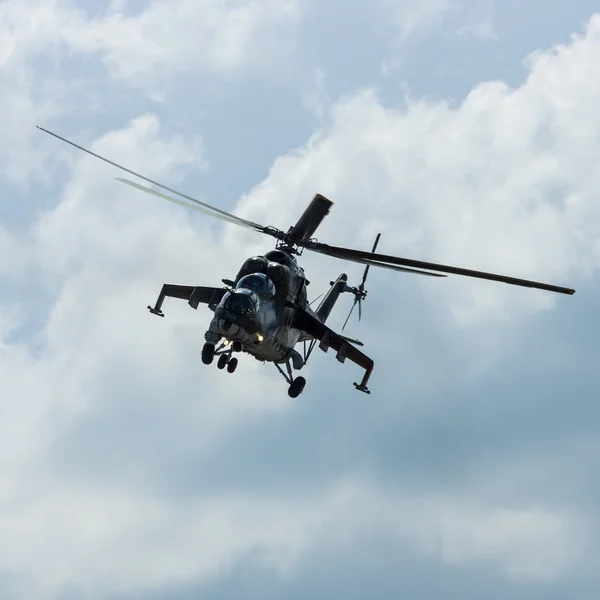 Saldırı helikopteri Mil Mi-24 Hind. — Stok fotoğraf