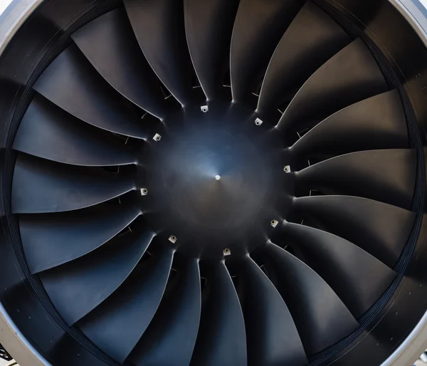 Detail van een moderne jet-engine. — Stockfoto