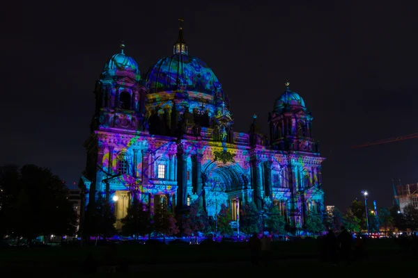 Berlin Cathedral (Berliner Dom) in the original illumination — Stock Photo, Image