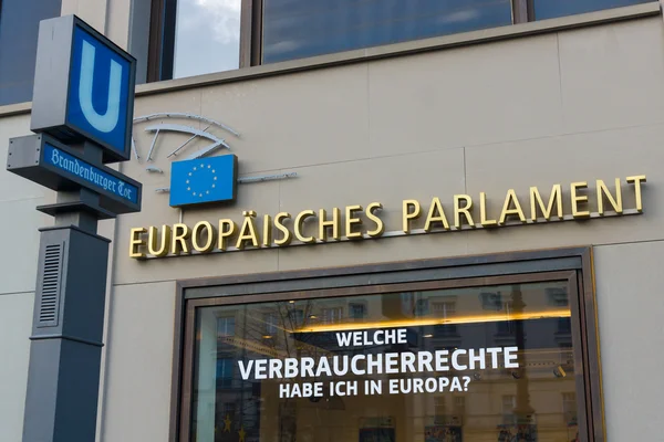 Az Európai Parlament a közvetlenül megválasztott parlamenti intézménye az Európai Unió (Eu) — Stock Fotó