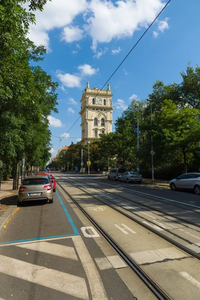 Straat en het dagelijks leven van de stad. Praag is de hoofdstad en grootste stad van Tsjechië. — Stockfoto