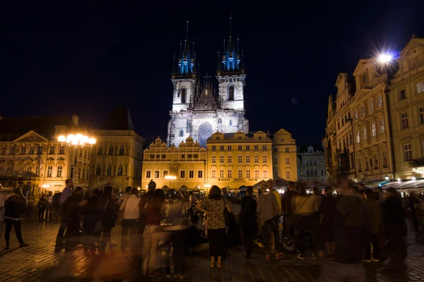 The Church of Mother of God in front of Tyn and Old Town Square in the evening illumination. — Stock Photo, Image