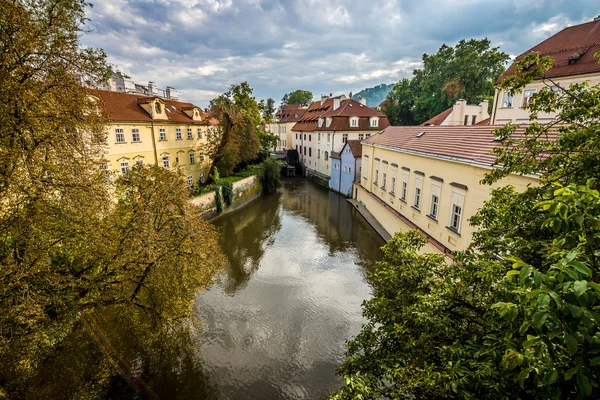 Prag'da sonbahar. Çek Cumhuriyeti. Tonlama. — Stok fotoğraf