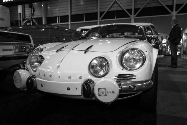 Voiture sport Renault Alpine A110 "Berlinette". La stylisation. Noir et blanc — Photo